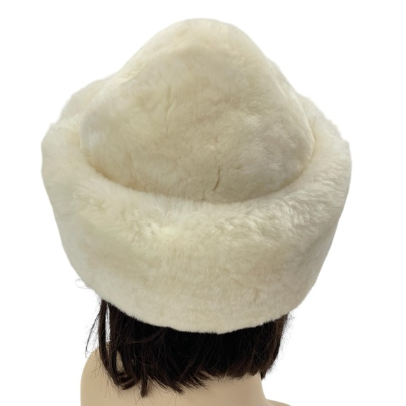 NWOT Sheepskin Hat Small Ivory main image 7